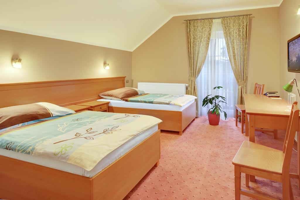Penzion Harmonie Zlutice Номер фото