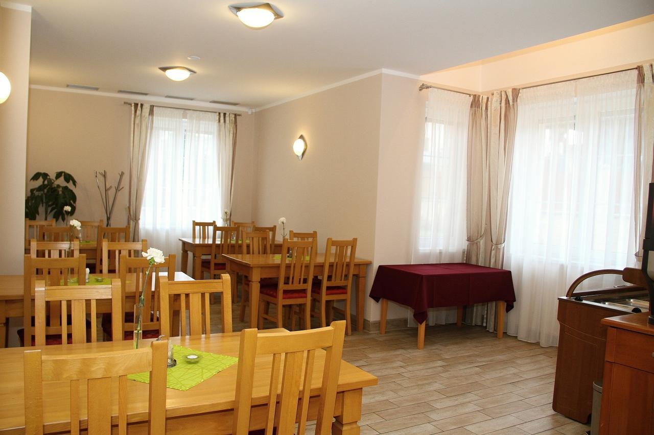 Penzion Harmonie Zlutice Экстерьер фото